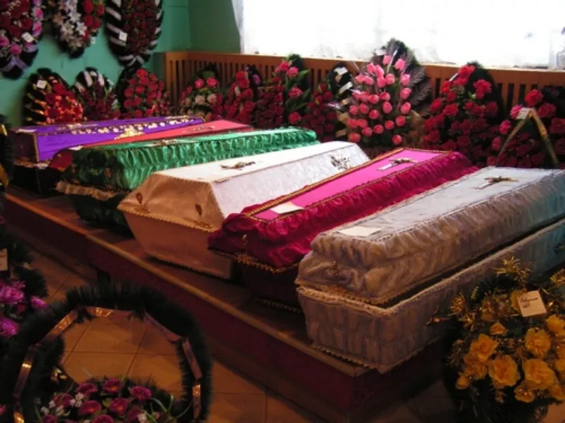 Погребальные гробы